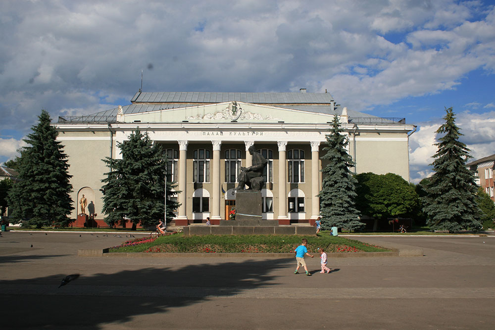 Нововолинськ